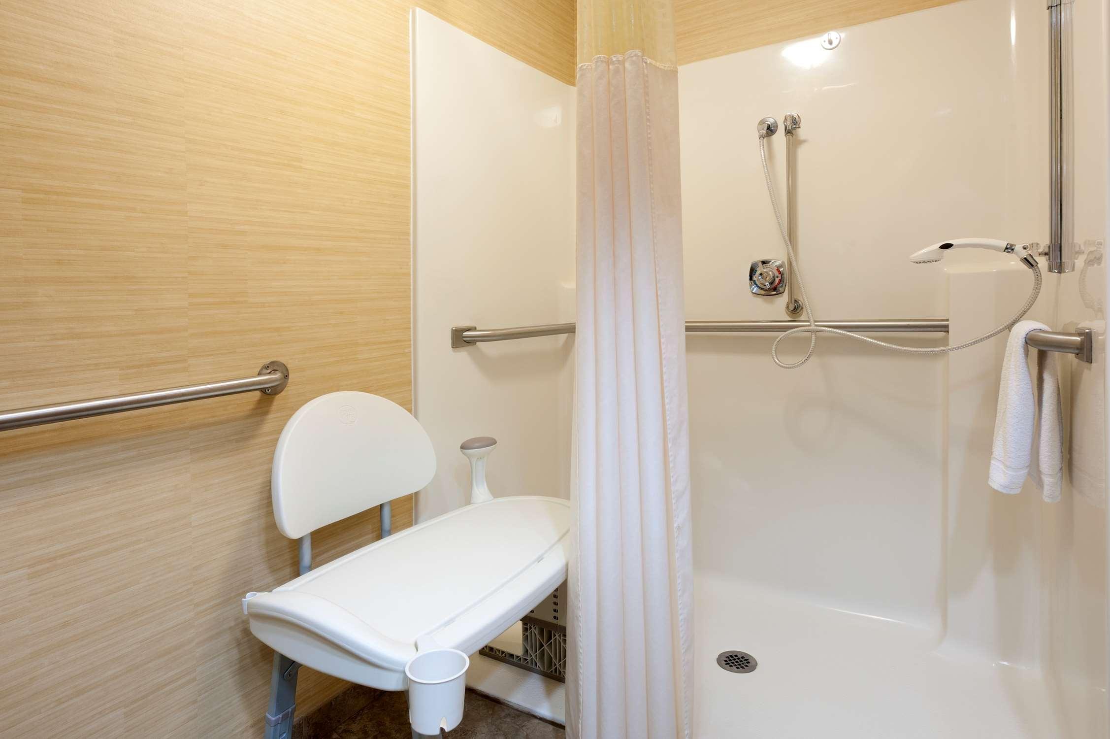 Hampton Inn Janesville Εξωτερικό φωτογραφία