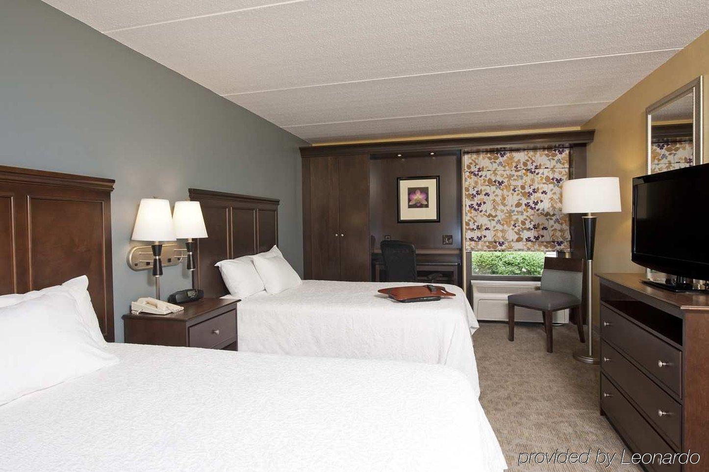 Hampton Inn Janesville Εξωτερικό φωτογραφία